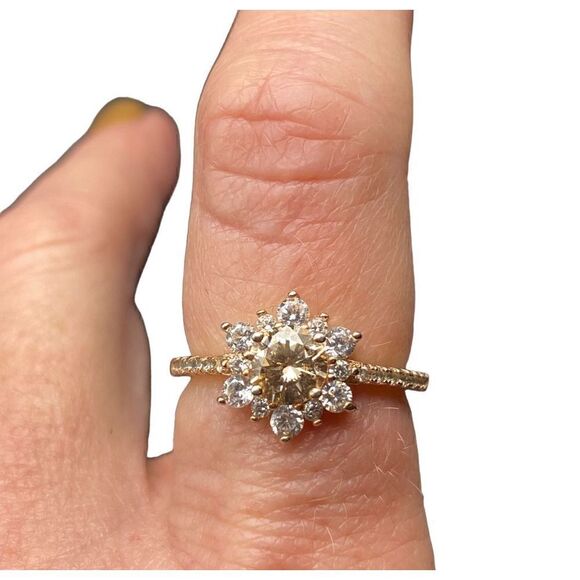 Sterling silver 925 rose colored band 1 carat rose gold diamond CZ flower snowfl - Picture 1 of 10